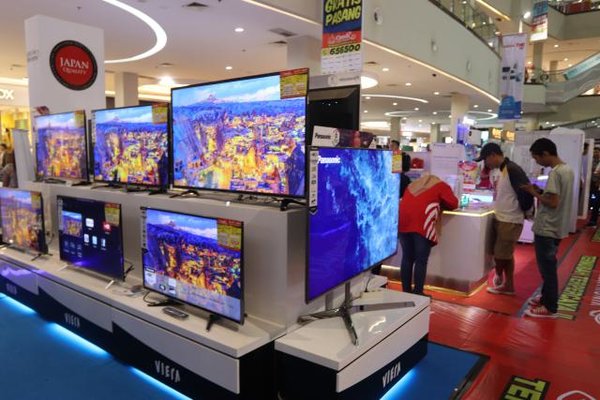 Sewa TV Surabaya harga terjangkau dengan kualitas terbaik. Cocok untuk seminar, pameran, wedding, dan event profesional.